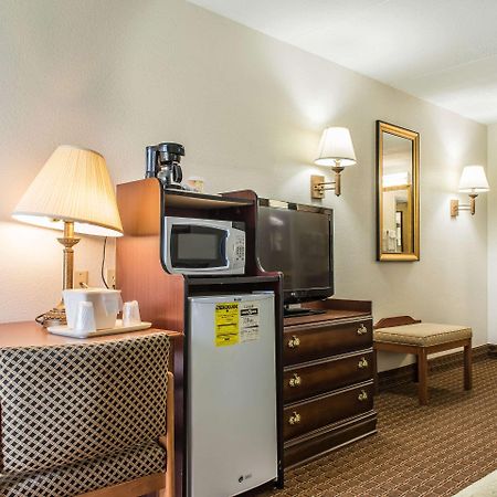 Rodeway Inn Brookville Esterno foto