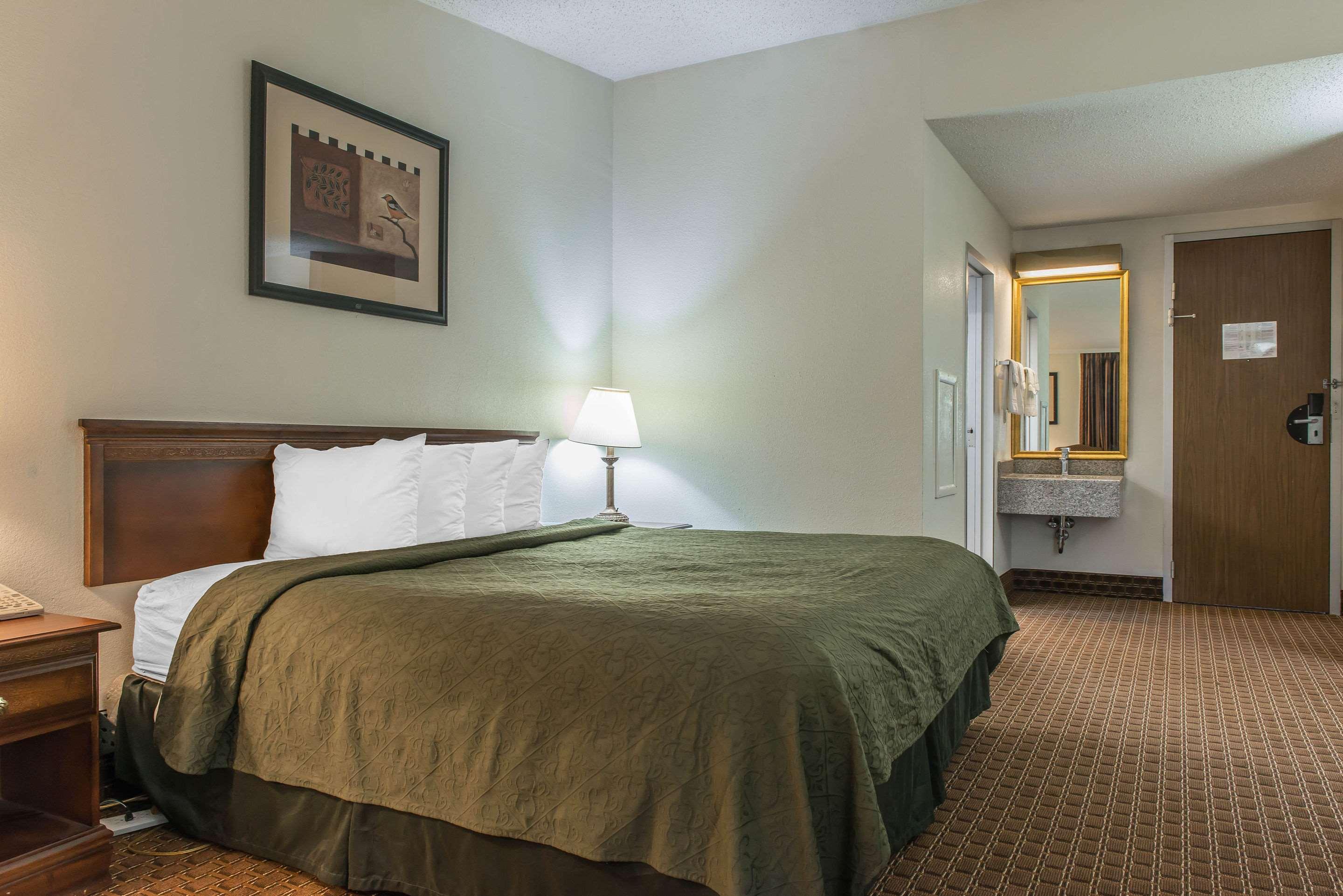 Rodeway Inn Brookville Esterno foto