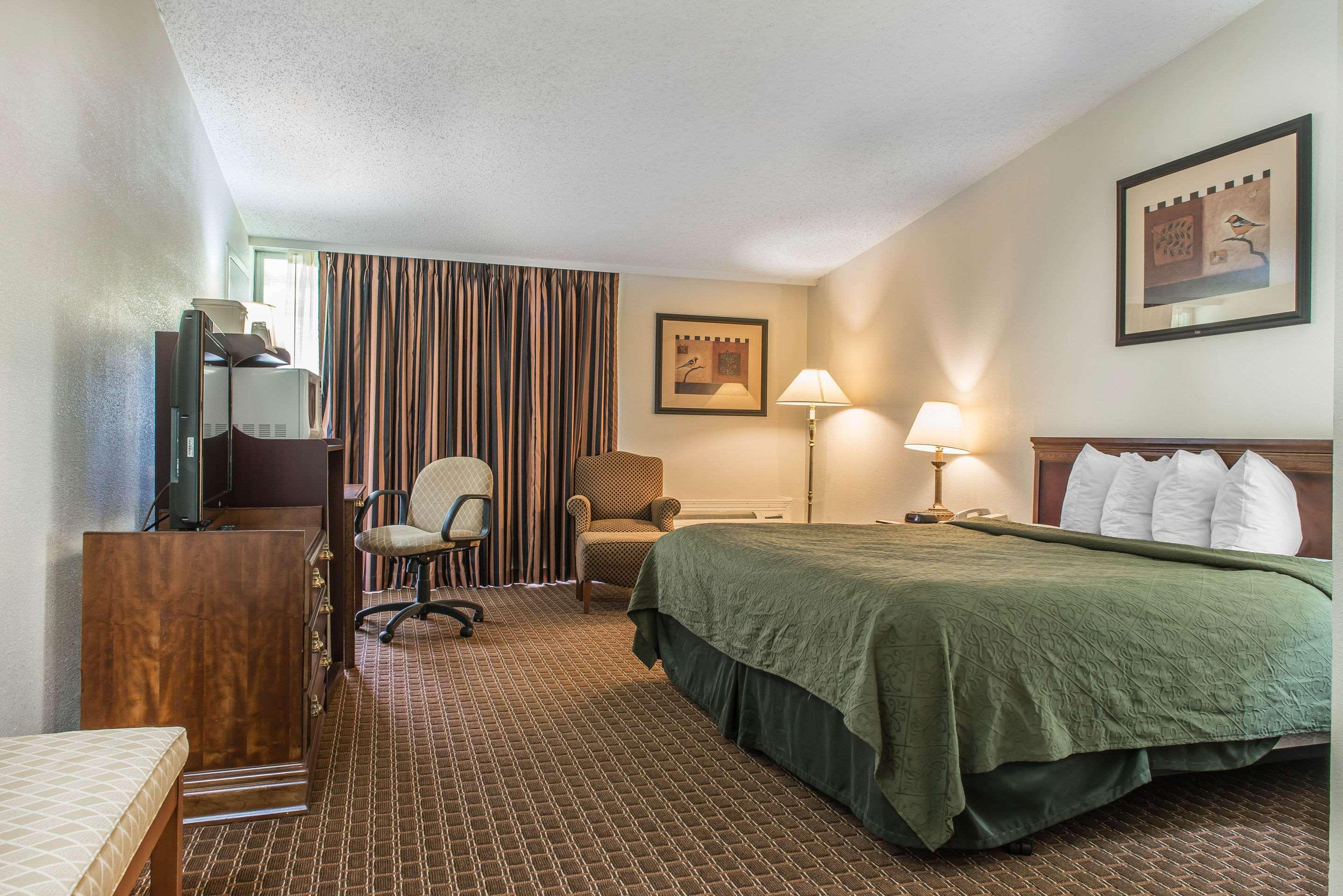 Rodeway Inn Brookville Esterno foto