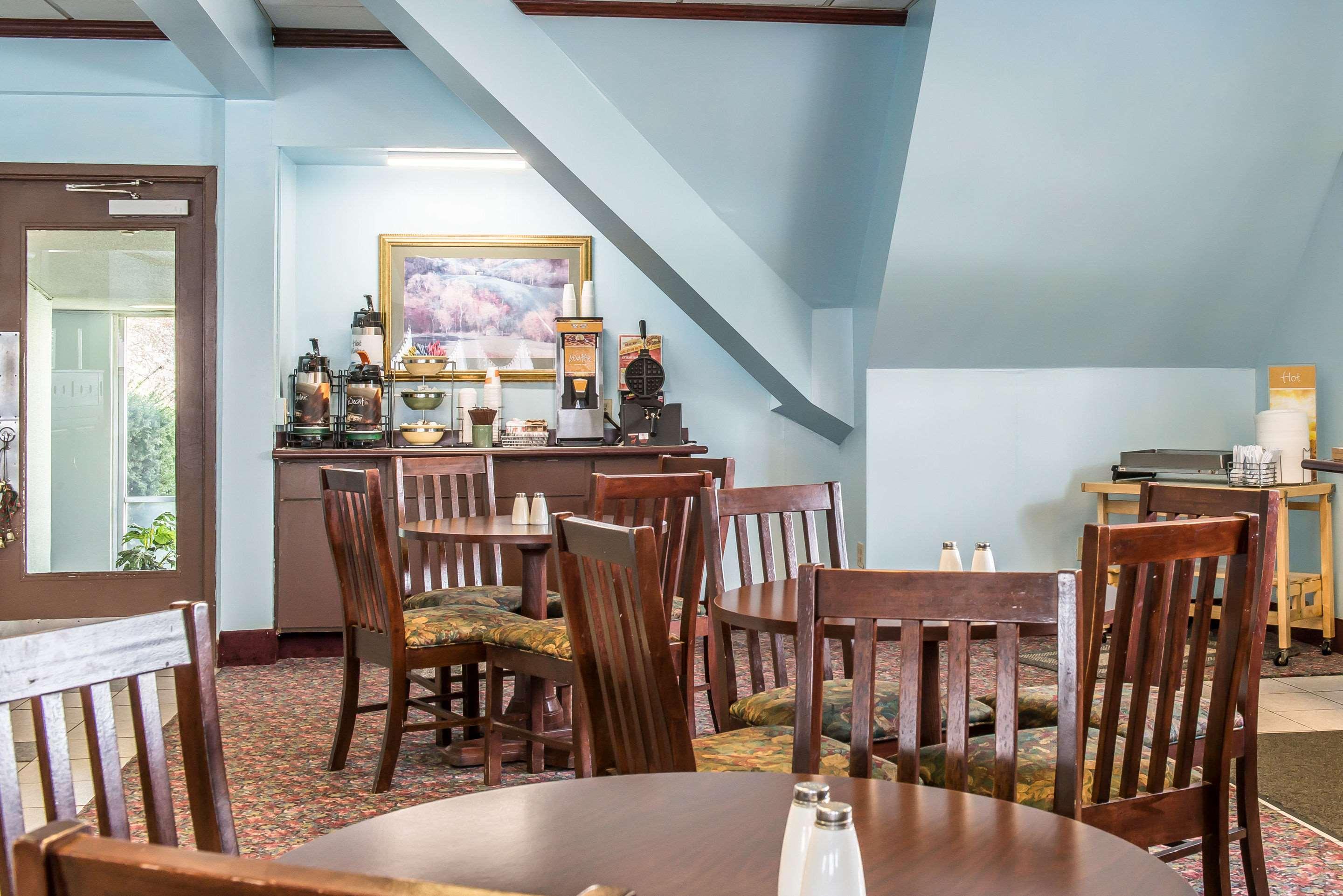 Rodeway Inn Brookville Esterno foto