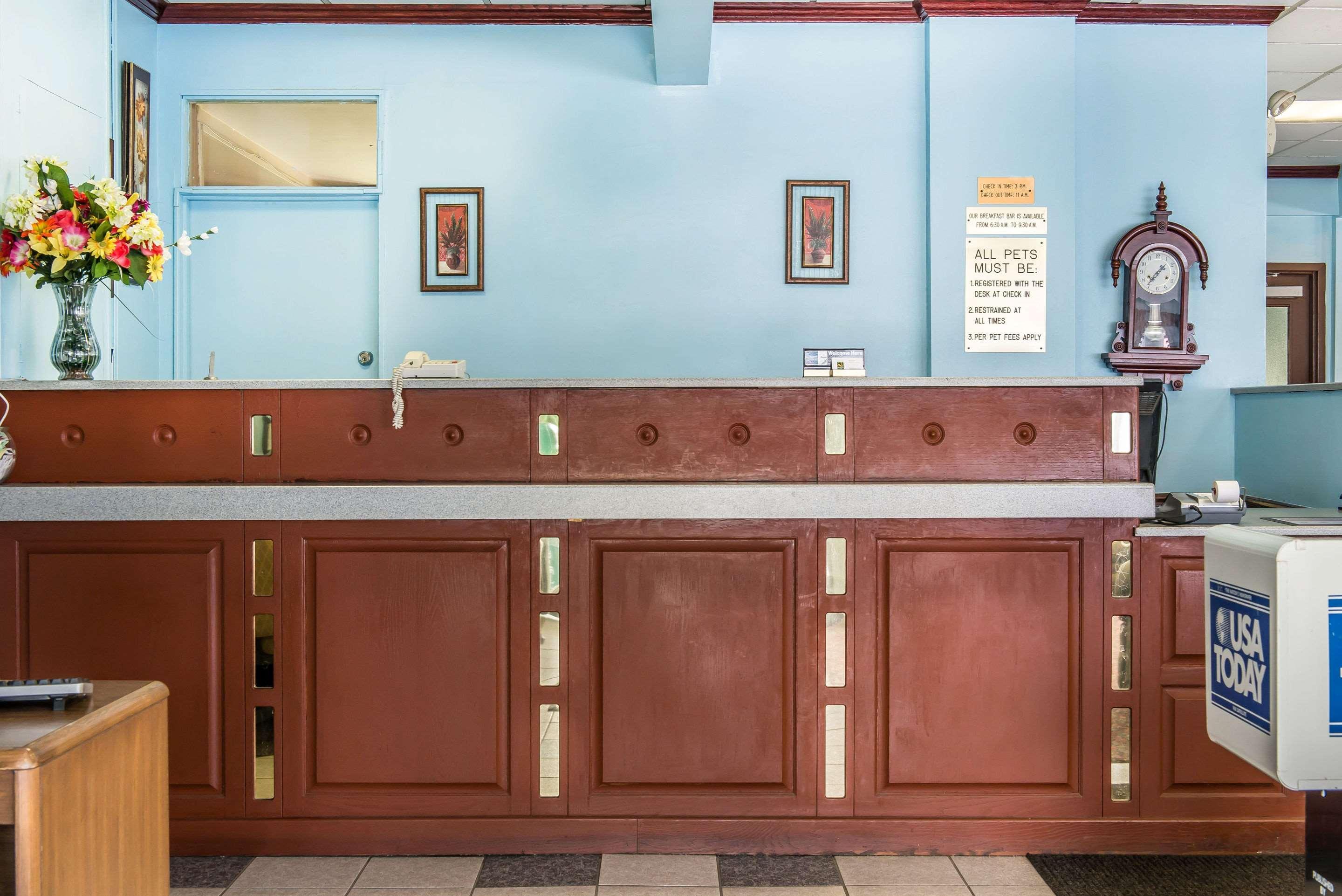 Rodeway Inn Brookville Esterno foto