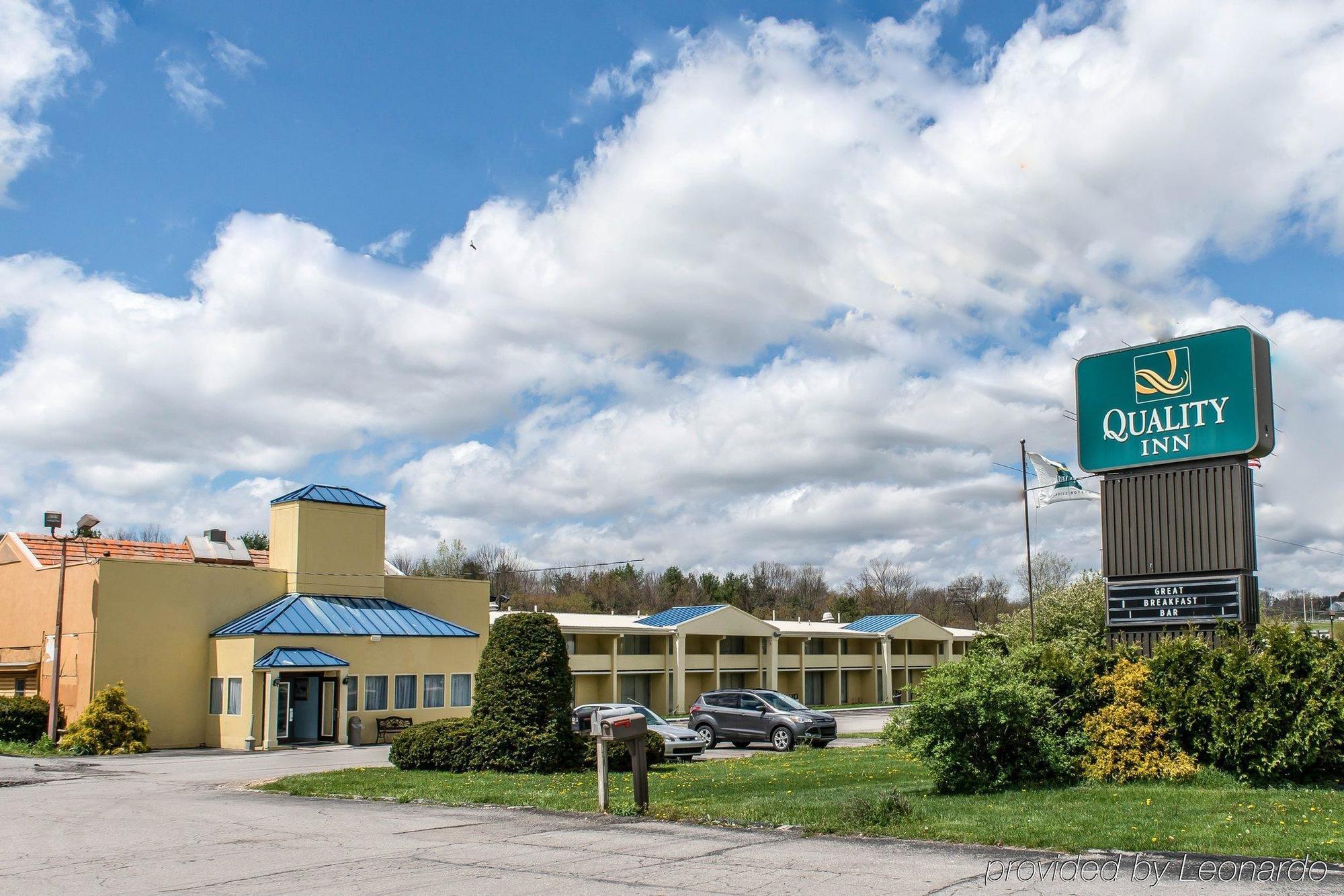 Rodeway Inn Brookville Esterno foto